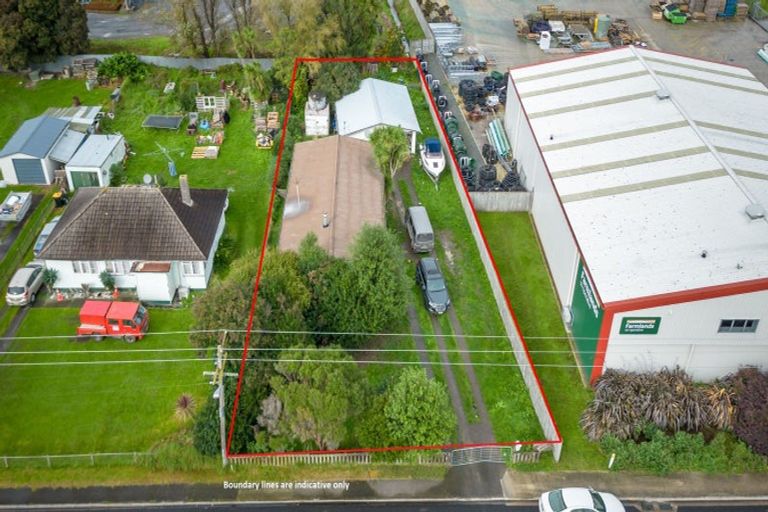 Photo of property in 97 Orchard West Road, Ngatea, 3503