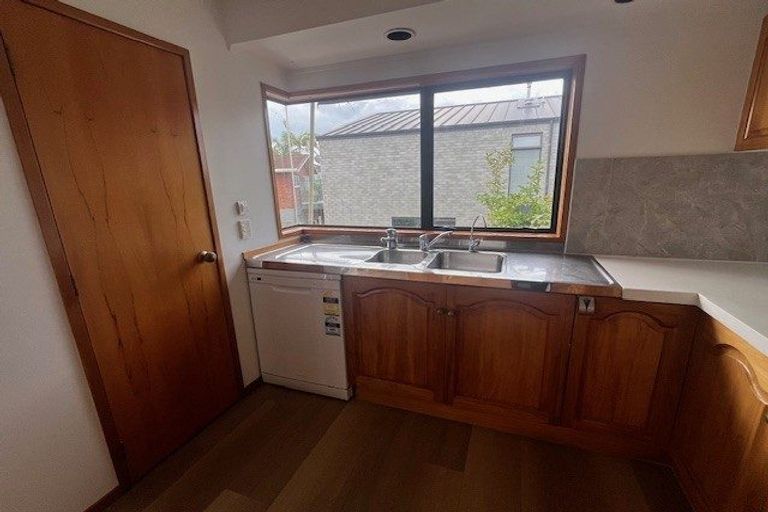 Photo of property in 26b Waller Avenue, Bucklands Beach, Auckland, 2012