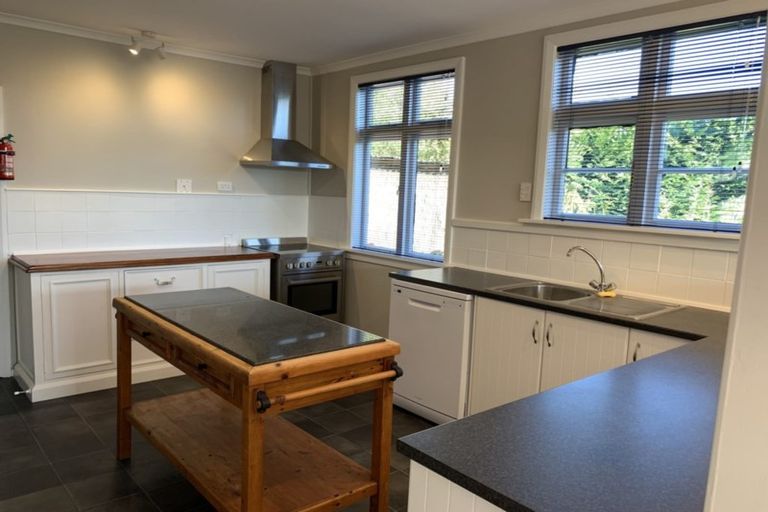 Photo of property in 1 Trig Hill Terrace, Waikanae Beach, Waikanae, 5036