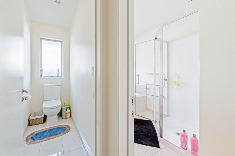 Photo of property in 9 The Runway, Wigram, Christchurch, 8042