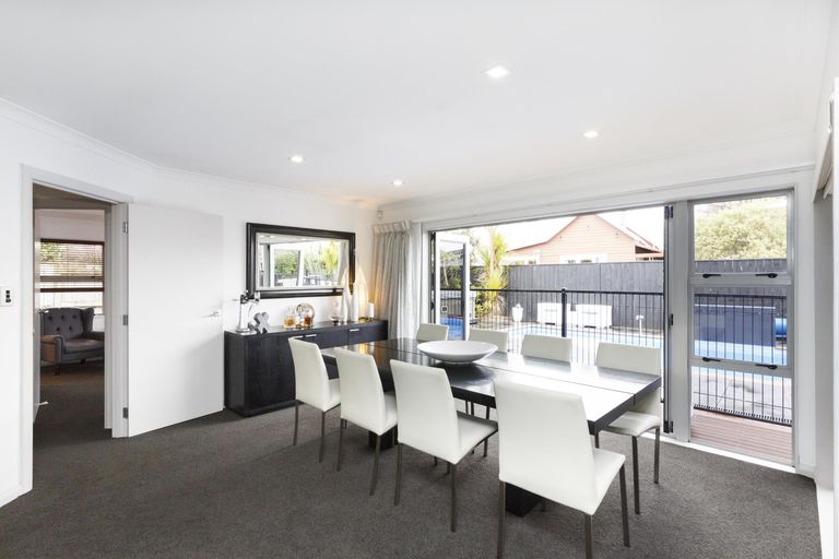 Photo of property in 6 Rodeo Drive, Kelvin Grove, Palmerston North, 4414