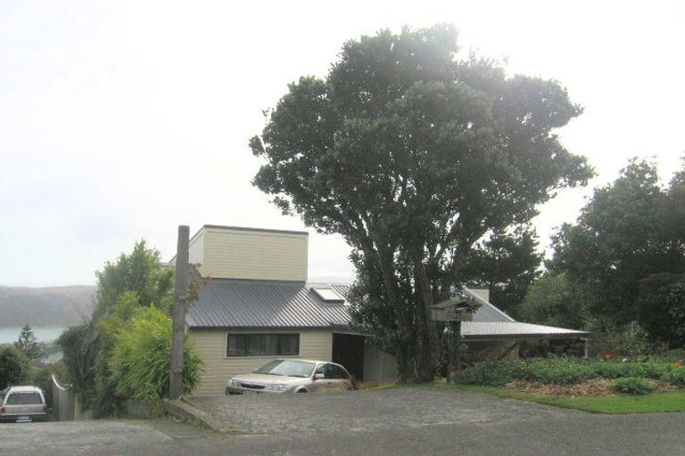 Photo of property in 21 Limerick Grove, Ascot Park, Porirua, 5024
