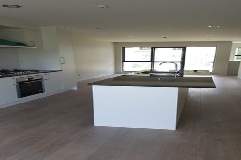 Photo of property in 16/5 Perekia Street, Albany, Auckland, 0632