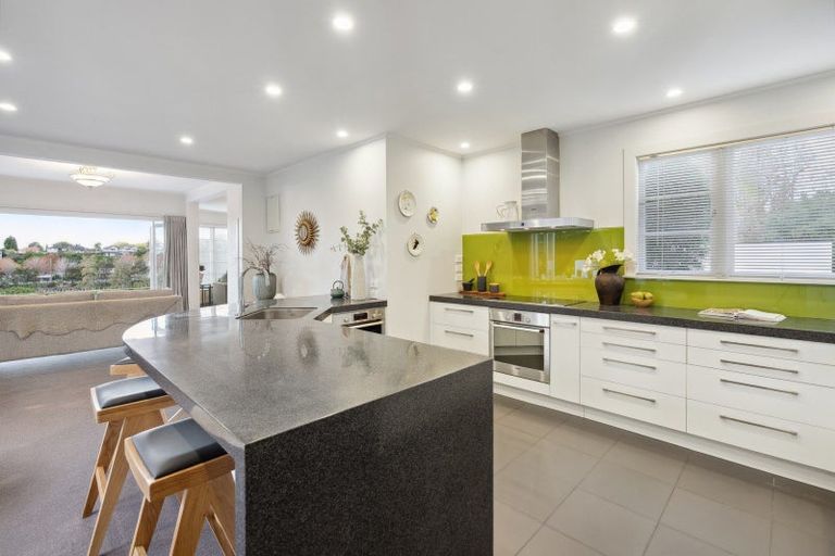 Photo of property in 11 Awatere Avenue, Beerescourt, Hamilton, 3200