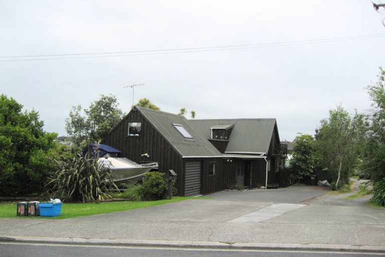 Photo of property in 4 Rawhiti Road, Manly, Whangaparaoa, 0930