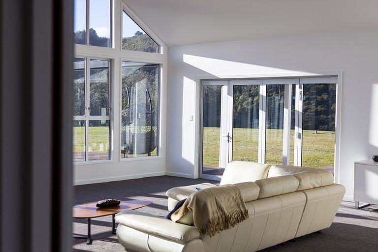 Photo of property in 81 Orokonui Road, Waitati, 9085