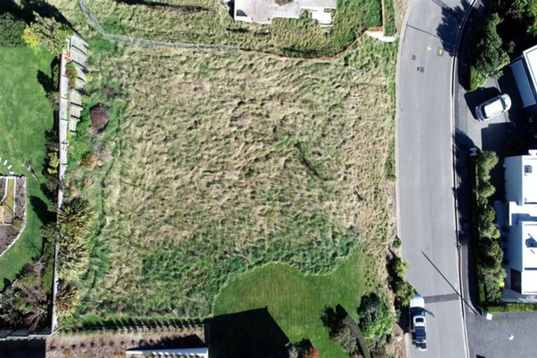 Photo of property in 6 Peregrine Close, Mount Pleasant, Christchurch, 8081