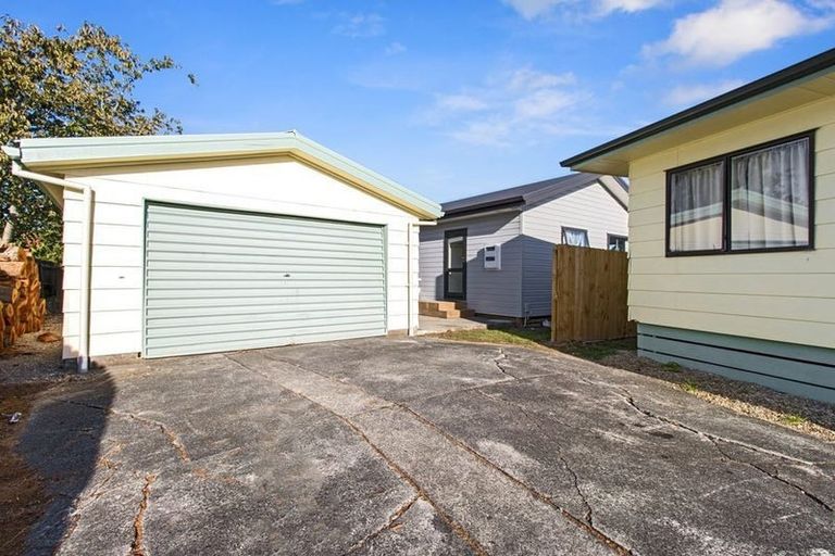 Photo of property in 21 Pringle Place, Nawton, Hamilton, 3200