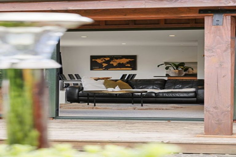 Photo of property in 5 Trevathan Lane, Wanaka, 9305