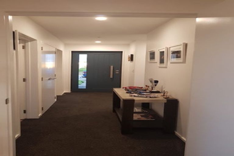 Photo of property in 3 Grey Way, Russley, Christchurch, 8042