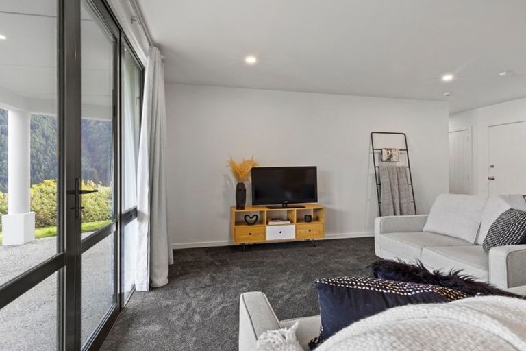 Photo of property in 56a Belfast Terrace, Queenstown, 9300