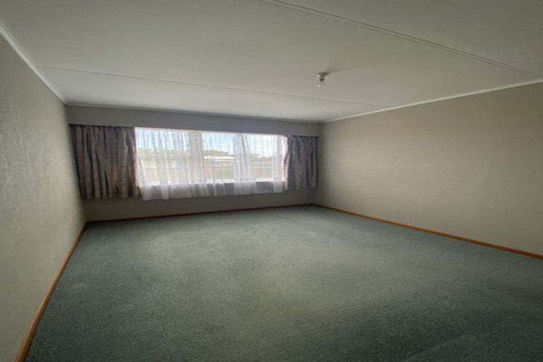Photo of property in 5 Harlech Street, Levin, 5510