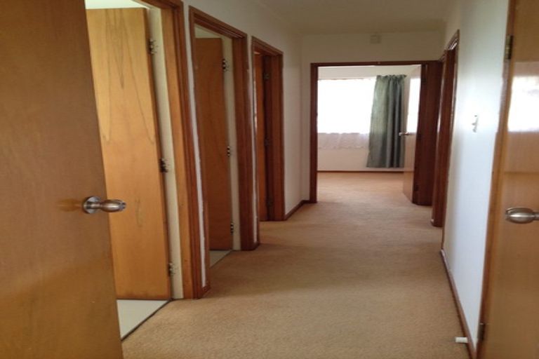Photo of property in 134 Pigeon Mountain Road, Half Moon Bay, Auckland, 2012