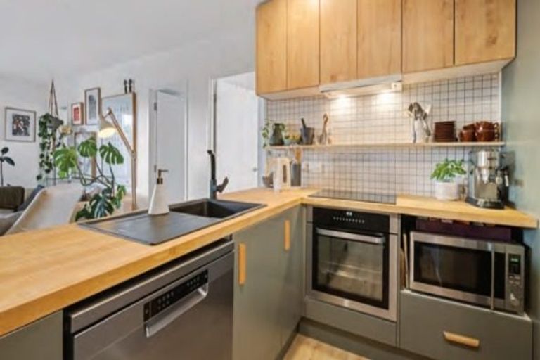 Photo of property in 325/26 Morningside Drive, Morningside, Auckland, 1025