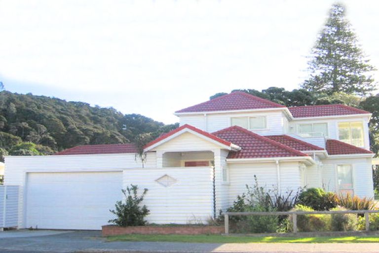 Photo of property in 1 Kings Road, Paihia, 0200