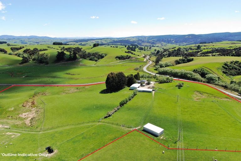 Photo of property in 7 Clarks Flat Road, Lawrence, 9593