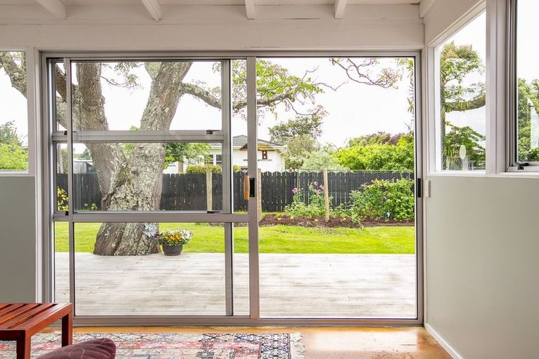 Photo of property in 10 Vivian Street, Solway, Masterton, 5810