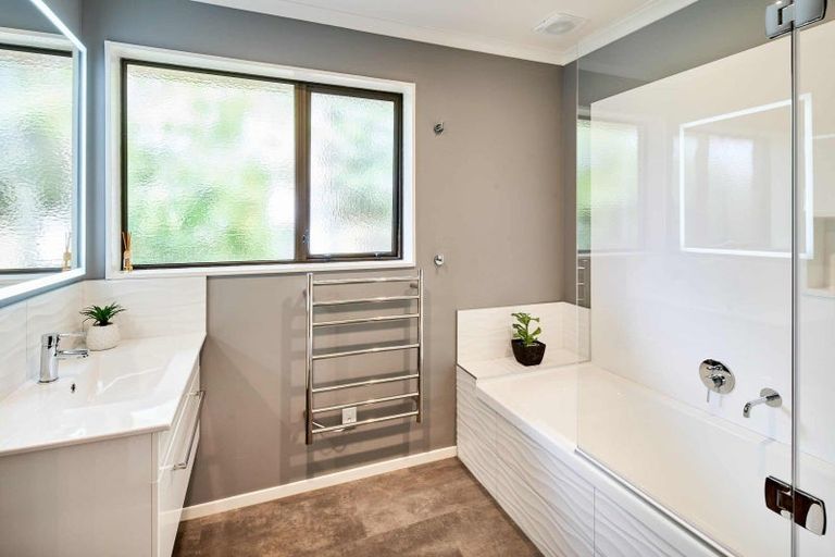 Photo of property in 123 Oriel Avenue, Tawa, Wellington, 5028