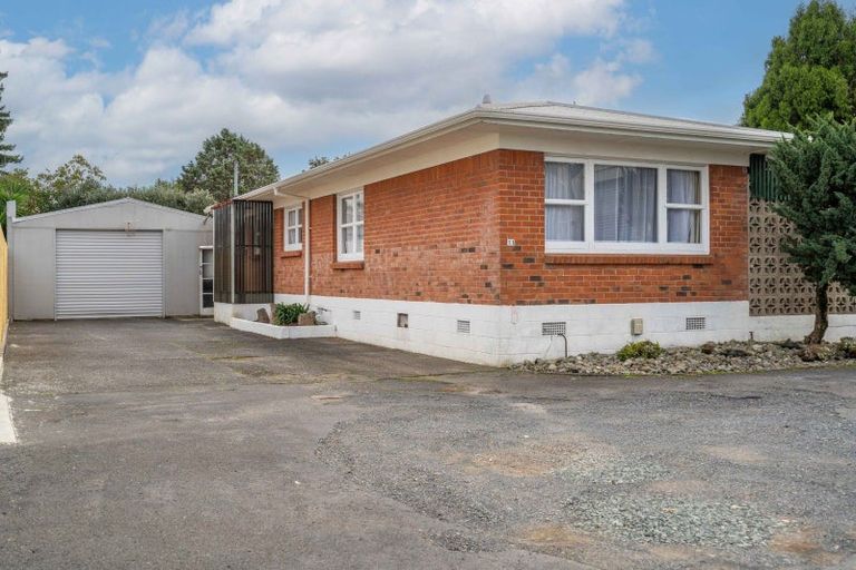 Photo of property in 11 Otuhiwai Crescent, Tikipunga, Whangarei, 0112