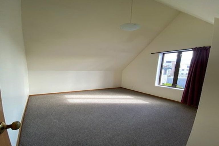 Photo of property in 5a Austin Street, Mount Victoria, Wellington, 6011