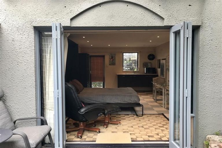 Photo of property in 45 Hastings Road, Mairangi Bay, Auckland, 0630