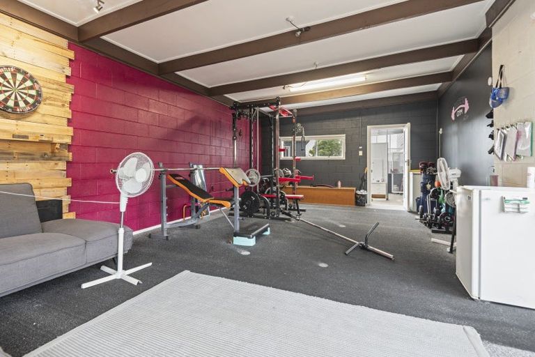 Photo of property in 28 Hammond Street, Marton, 4710