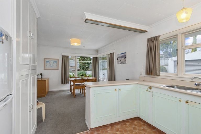 Photo of property in 231 Fifield Terrace, Opawa, Christchurch, 8023