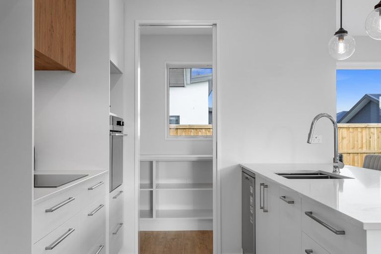 Photo of property in 32 Skibbereen Drive, Halswell, Christchurch, 8025