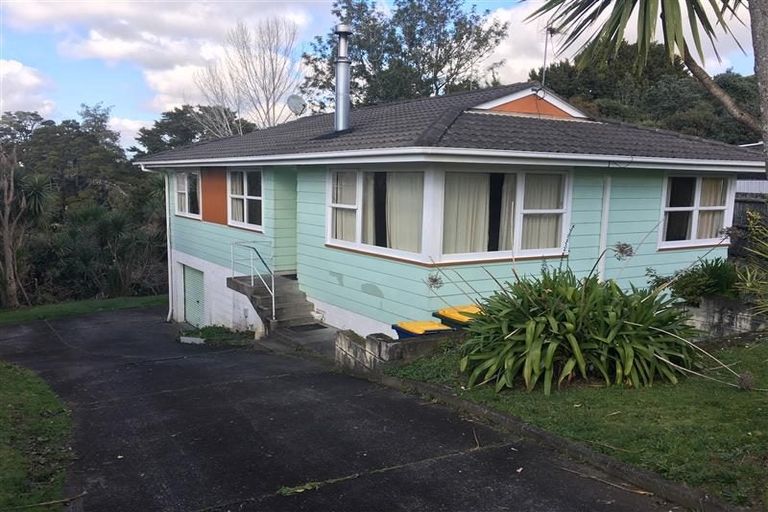 Photo of property in 76 Fitzwater Place, Henderson, Auckland, 0612