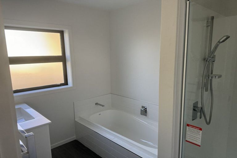 Photo of property in 54 Kirkbride Street, Wallacetown, 9816