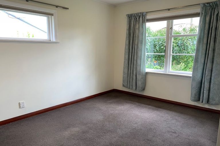 Photo of property in 8 Henry Street, Ebdentown, Upper Hutt, 5018