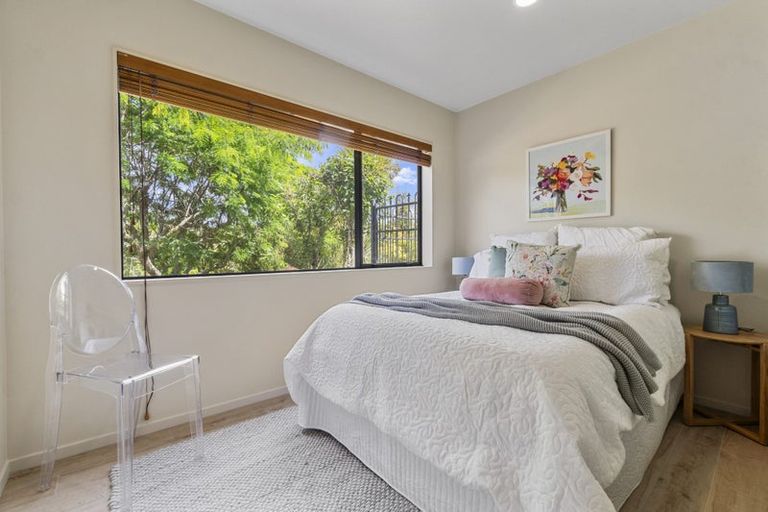 Photo of property in 5 Mizen Court, Torbay, Auckland, 0630