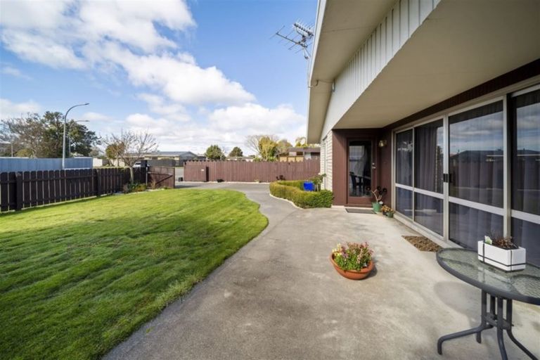 Photo of property in 41 Kowhai Street, Hawera, 4610
