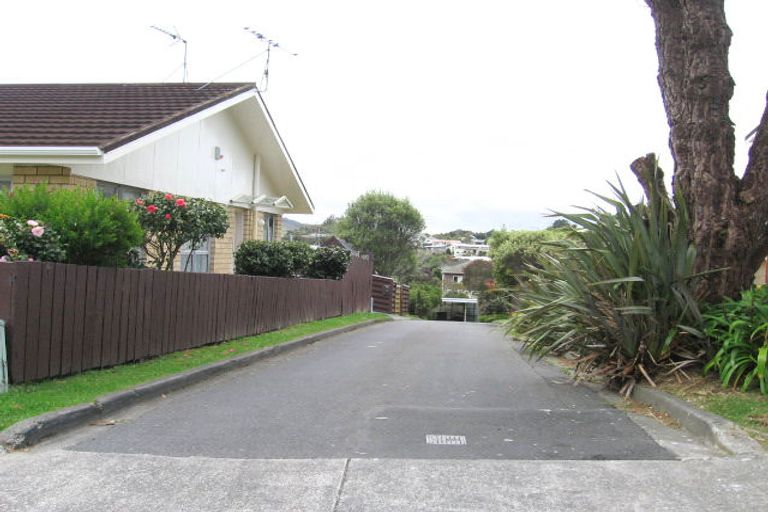 Photo of property in 7 Burdendale Grove, Churton Park, Wellington, 6037