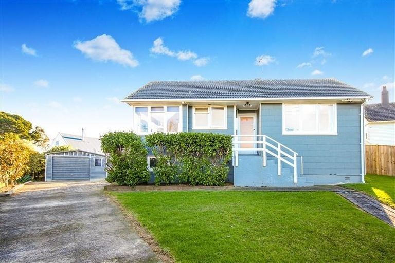 Photo of property in 10 Hurstwood Place, Glen Innes, Auckland, 1072