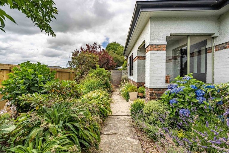 Photo of property in 775 Queens Drive, Waikiwi, Invercargill, 9810