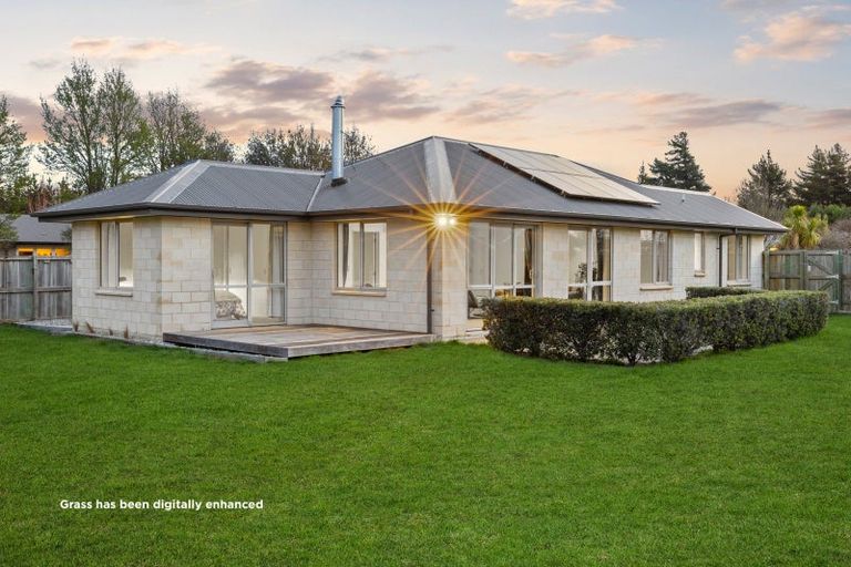 Photo of property in 25 Little Maude Drive, Lake Hawea, Wanaka, 9382