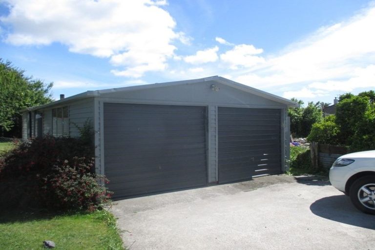 Photo of property in 5 Douglas Crescent, Fairfield, Hamilton, 3214