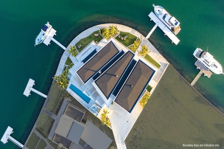 Photo of property in 10 Martingale Lane, One Tree Point, 0118