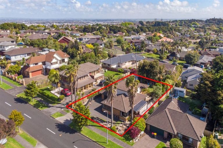 Photo of property in 44 Wairere Road, The Gardens, Auckland, 2105