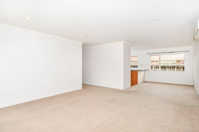 Photo of property in 46 Garelja Road, Henderson, Auckland, 0612