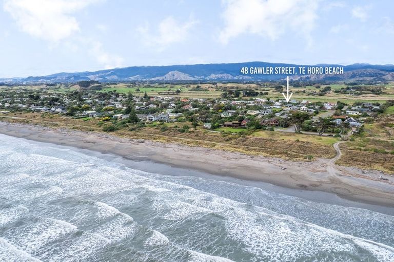 Photo of property in 48 Gawler Street, Te Horo Beach, Otaki, 5581