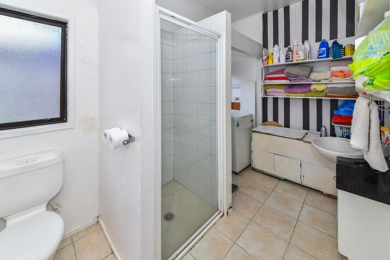 Photo of property in 516c Great South Road, Rosehill, Papakura, 2113