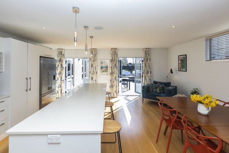 Photo of property in 6 Lodge Place, Ilam, Christchurch, 8041