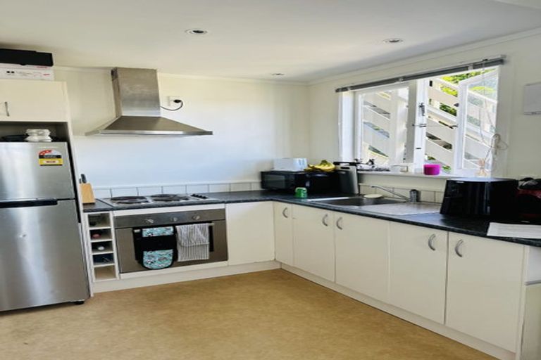 Photo of property in 5/60 Fairlie Terrace, Kelburn, Wellington, 6021