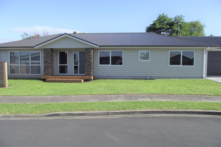Photo of property in 7 Seafoam Place, Waihi Beach, 3611