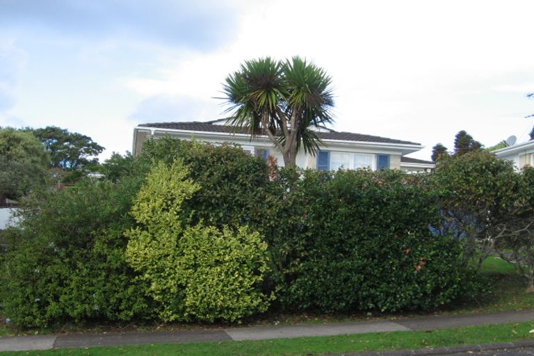 Photo of property in 2/1 Wycherley Drive, Bucklands Beach, Auckland, 2014