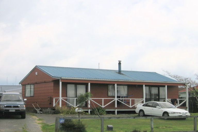 Photo of property in 58 Pohutukawa Drive, Owhata, Rotorua, 3010