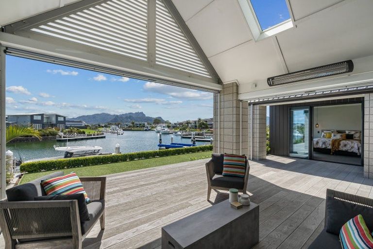 Photo of property in 8 Torea Lane, One Tree Point, 0118