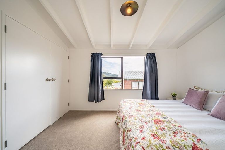 Photo of property in 13 King Charles Drive, Kingsley Heights, Upper Hutt, 5018